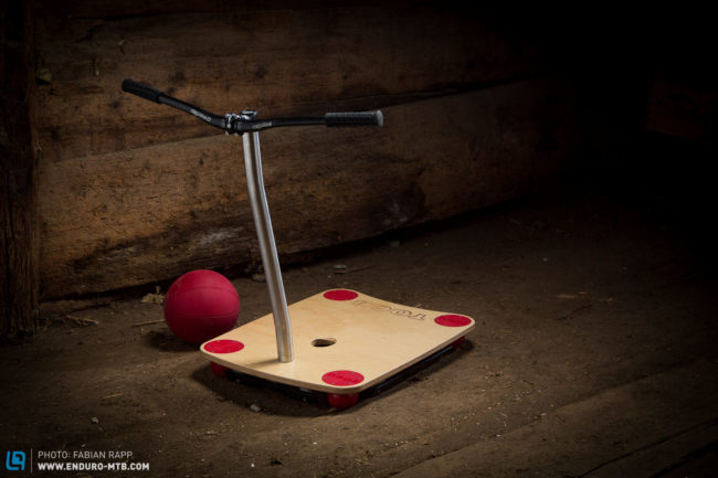 TOGU BIKE BALANCE BOARD (2 von 2)-Design & Innovation Award 2015 www.enduro-mtb.com